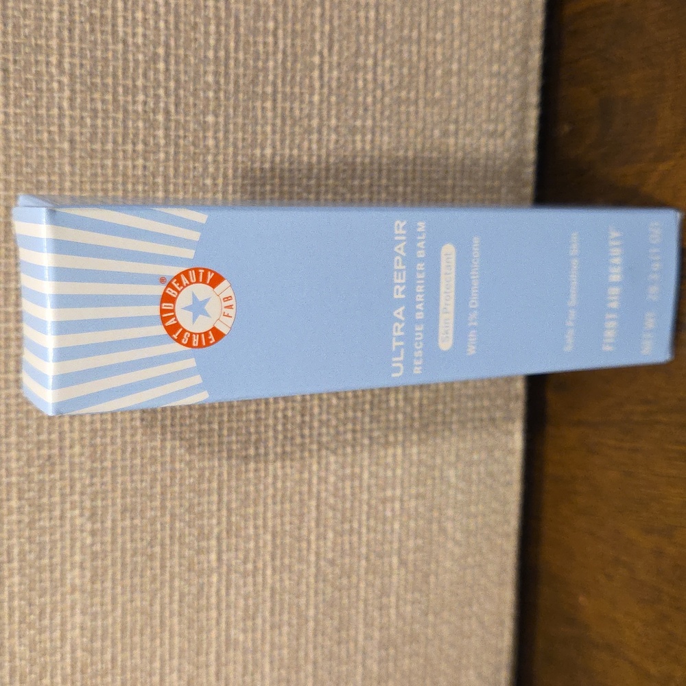 First Aid Beauty Ultra Repair Rescue Barrier Balm with Dimethicone 1 oz
